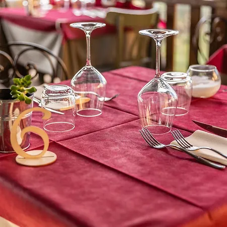 Hotel Ristorante Casa Volpi 3*